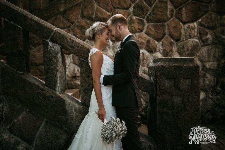 haat-piazza-turussa-turku-pyhan-hengenkappeli-haavalokuvaaja-petteri-mantysaari-haakuvaus-dokumentaarinen